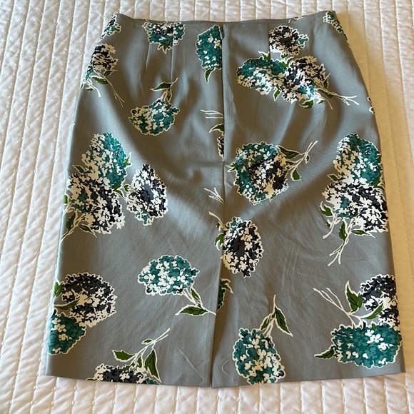 Pencil skirt - Picture 3 of 3